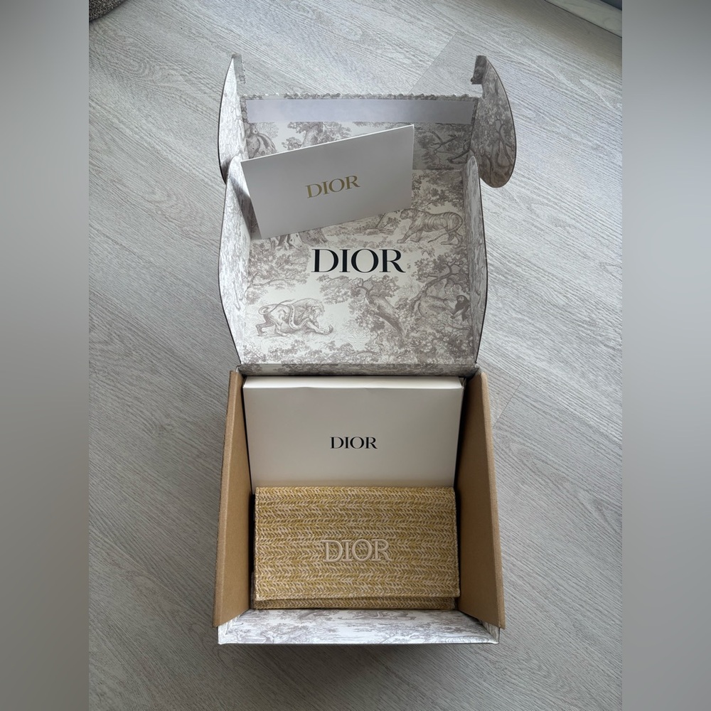 Dior Beauty Raffia Clutch